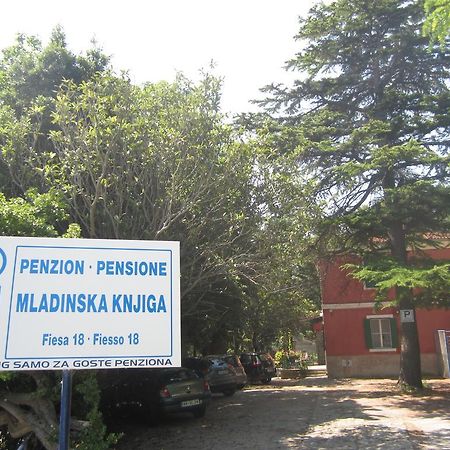 Dom Mladinske Knjige Fiesa Hotel Piran Bagian luar foto